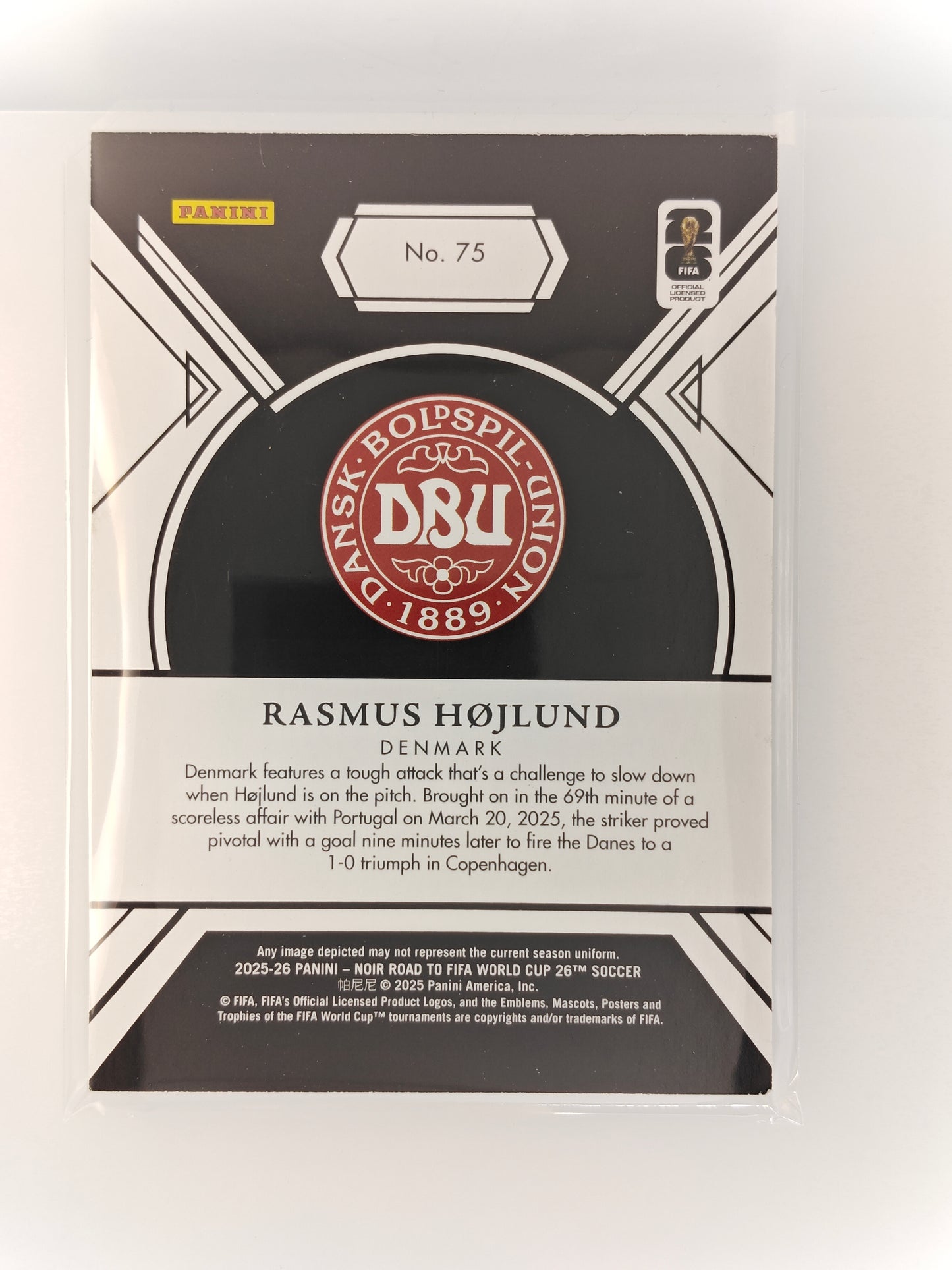 Rasmus Højlund /49 - Panini Noir World Cup 25/26