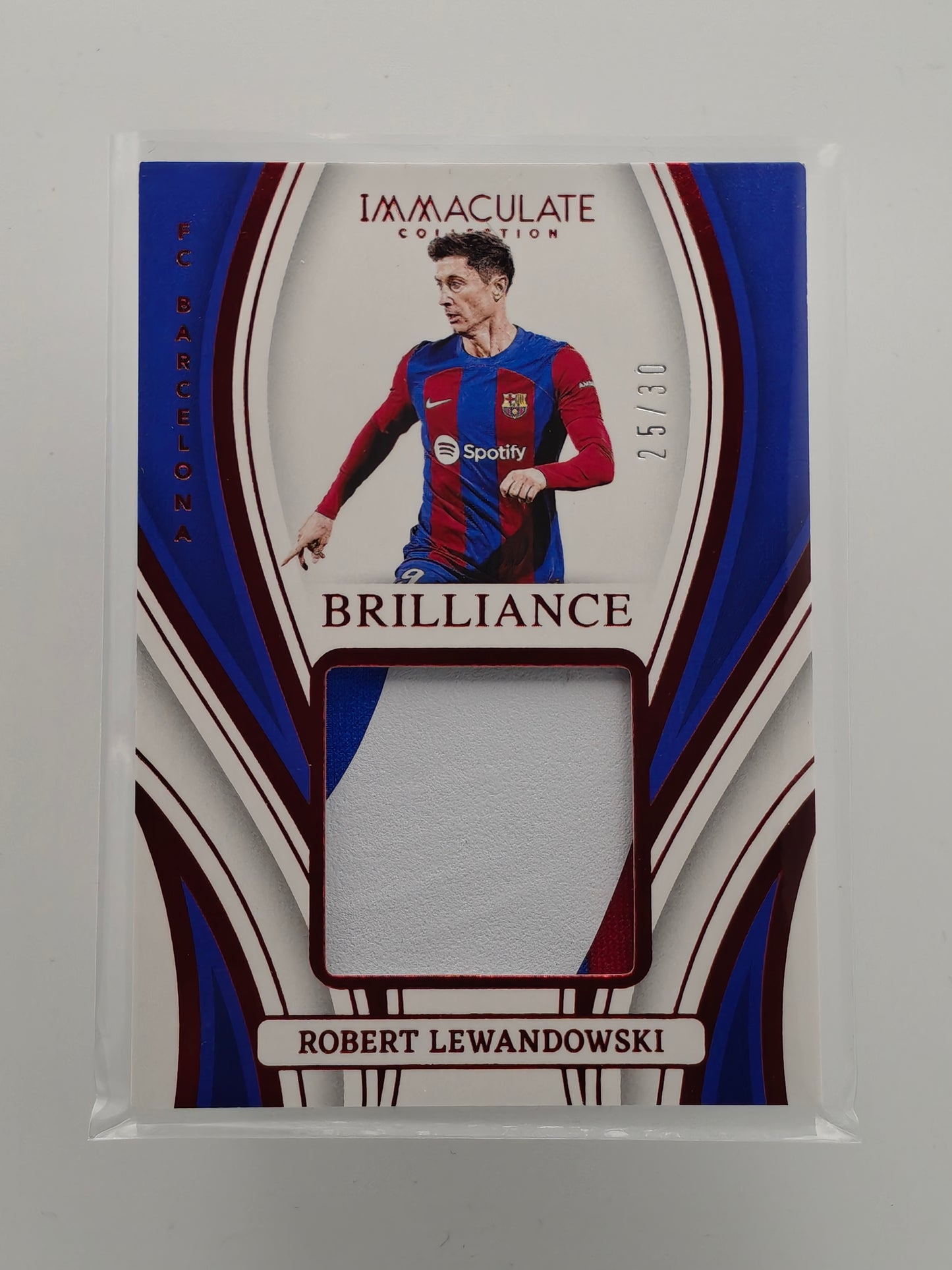 Robert Lewandowski patch /30 - Panini Immaculate 23/24