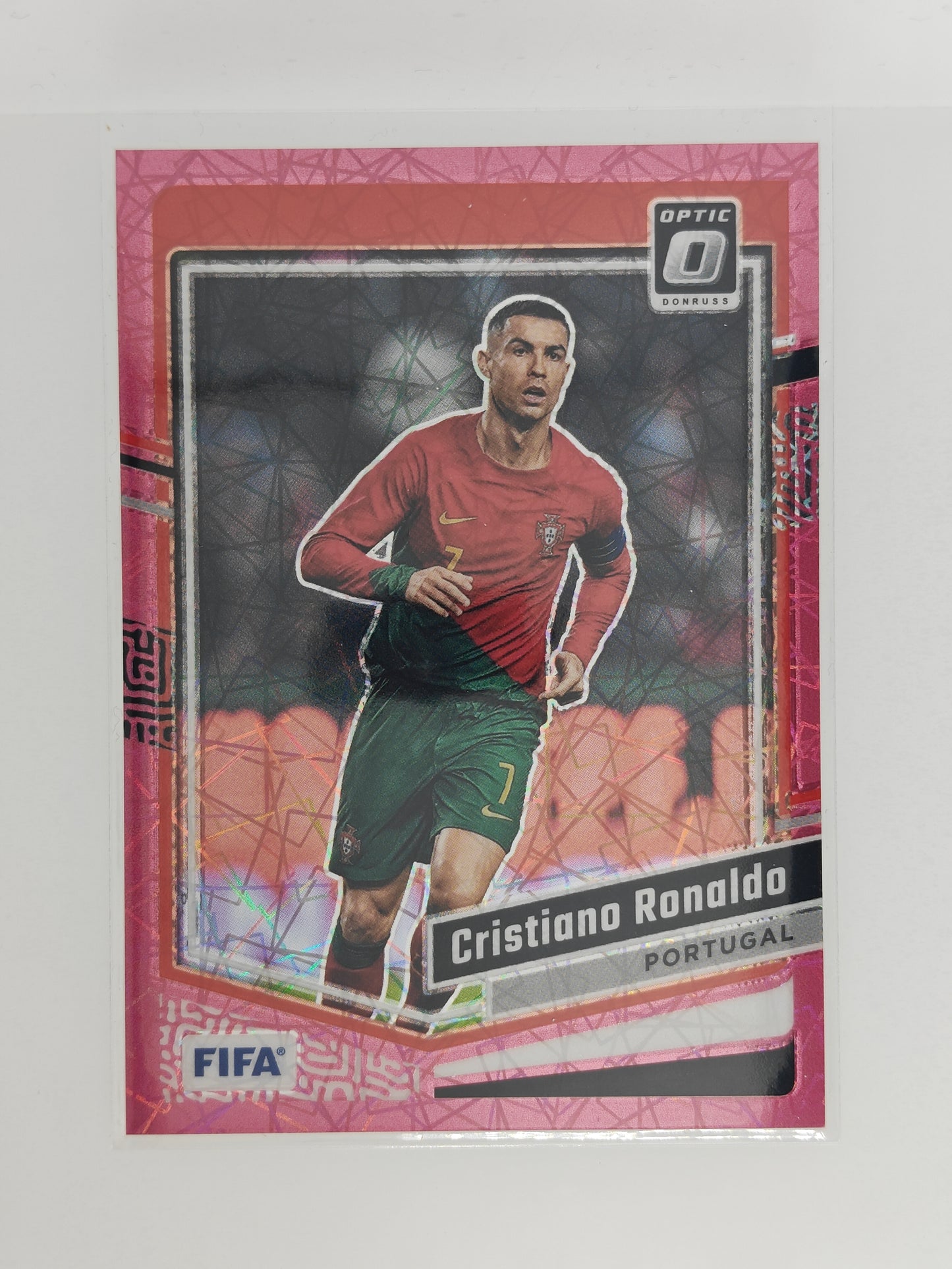 Cristiano Ronaldo /99 Pink Velocity - Panini Donruss 23/24