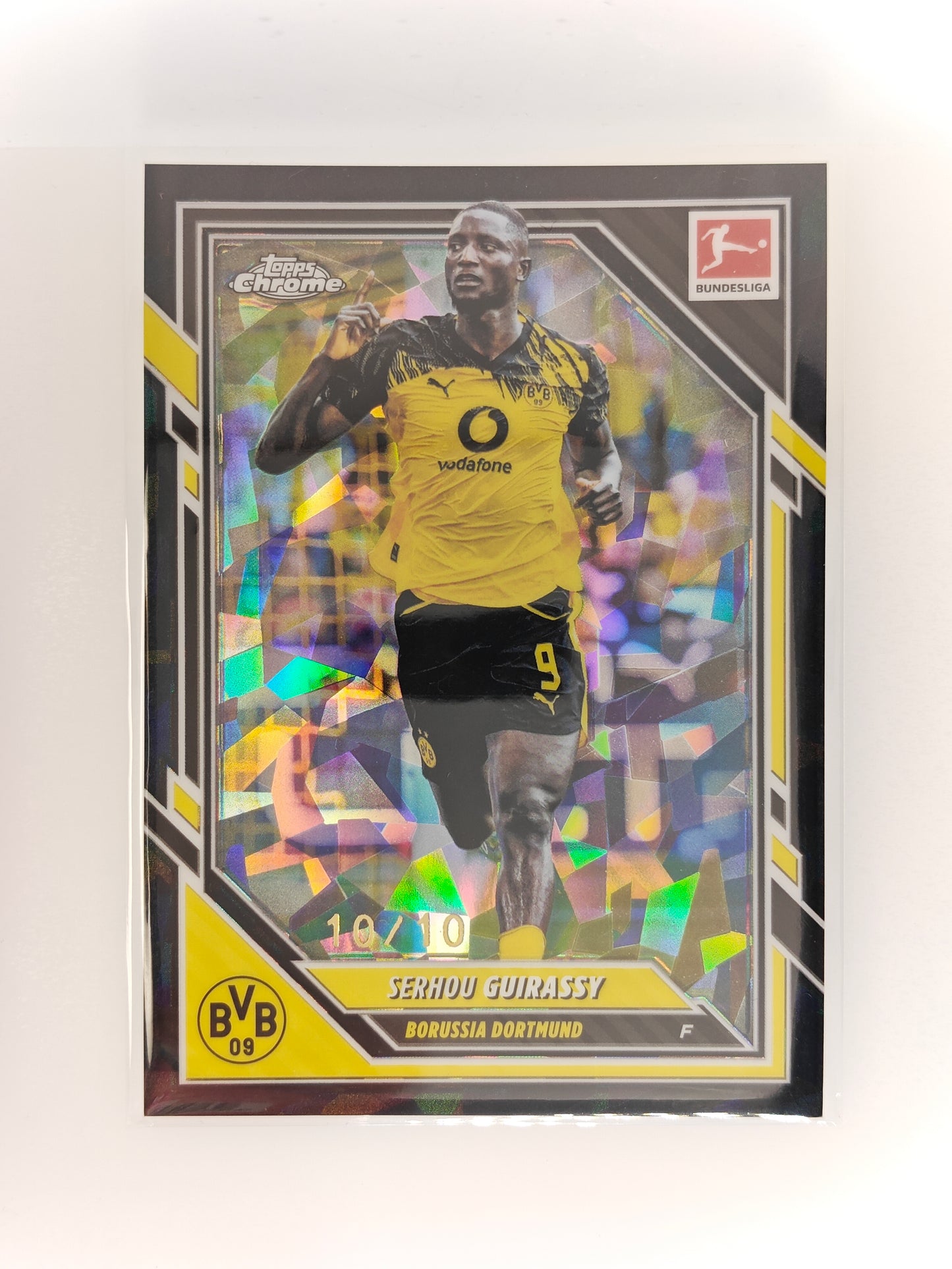 Serhou Guirassy 10/10 - Topps Chrome Bundesliga 25/26 - Sapphire