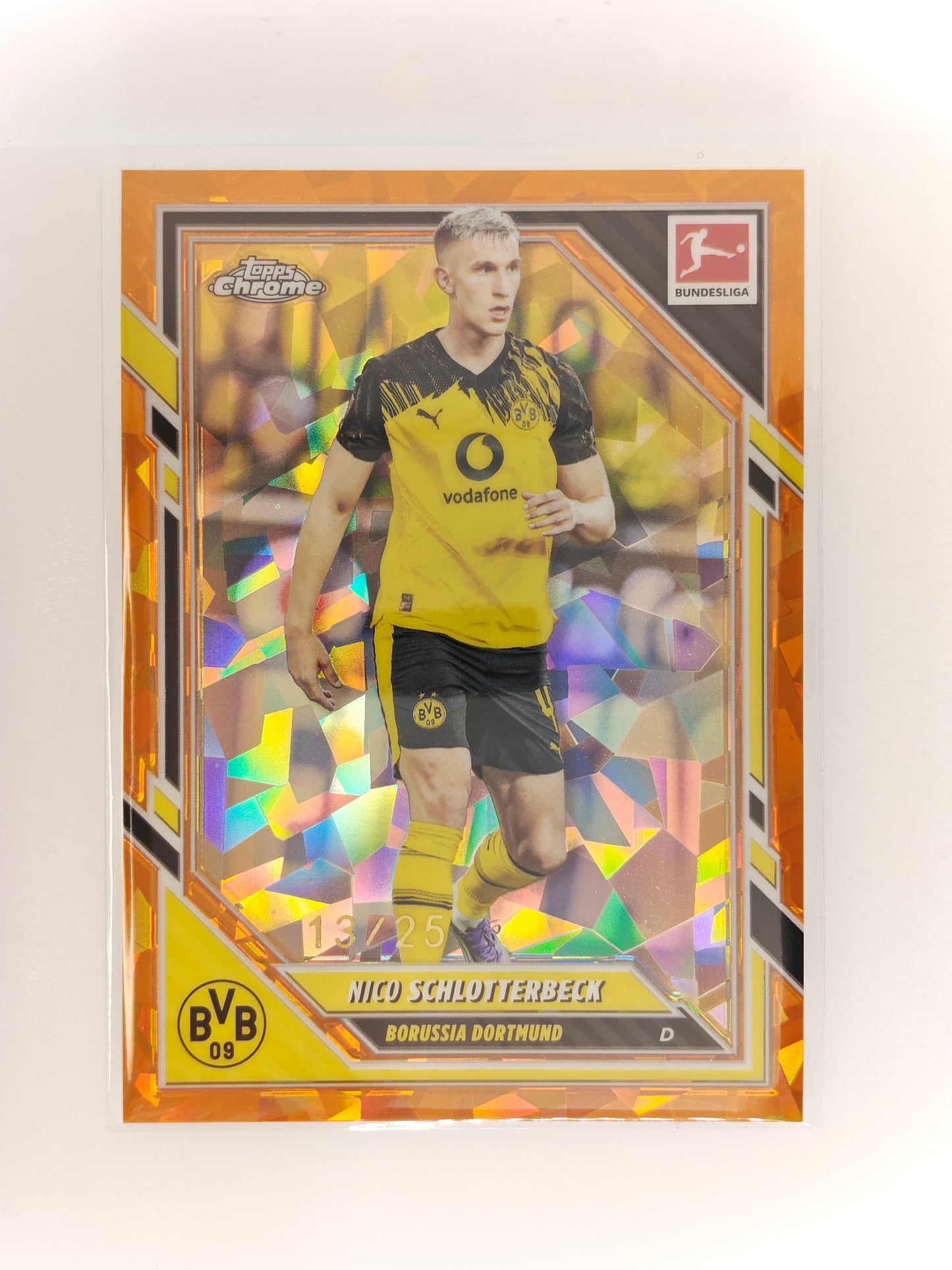Nico Schlotterbeck /25 - Topps Chrome Bundesliga 25/26 - Sapphire