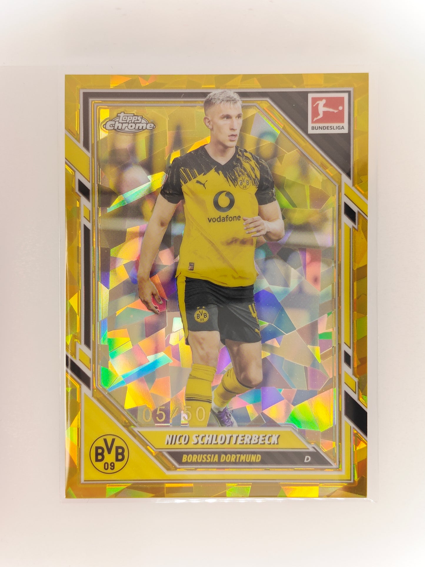 Nico Schlotterbeck /50- Topps Chrome Bundesliga 25/26 - Sapphire