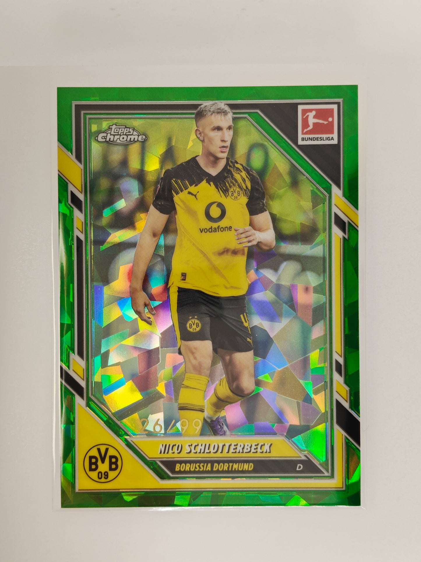 Nico Schlotterbeck /99 - Topps Chrome Bundesliga 25/26 - Sapphire
