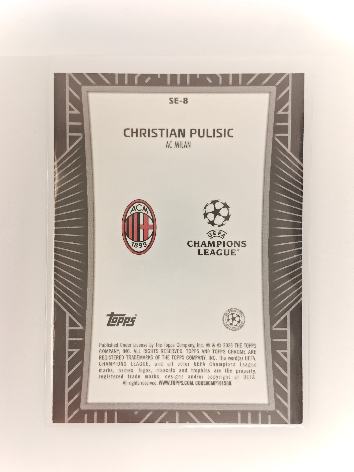 Christian Pulisic Shadow Etch Casehit - Topps Chrome 24/25