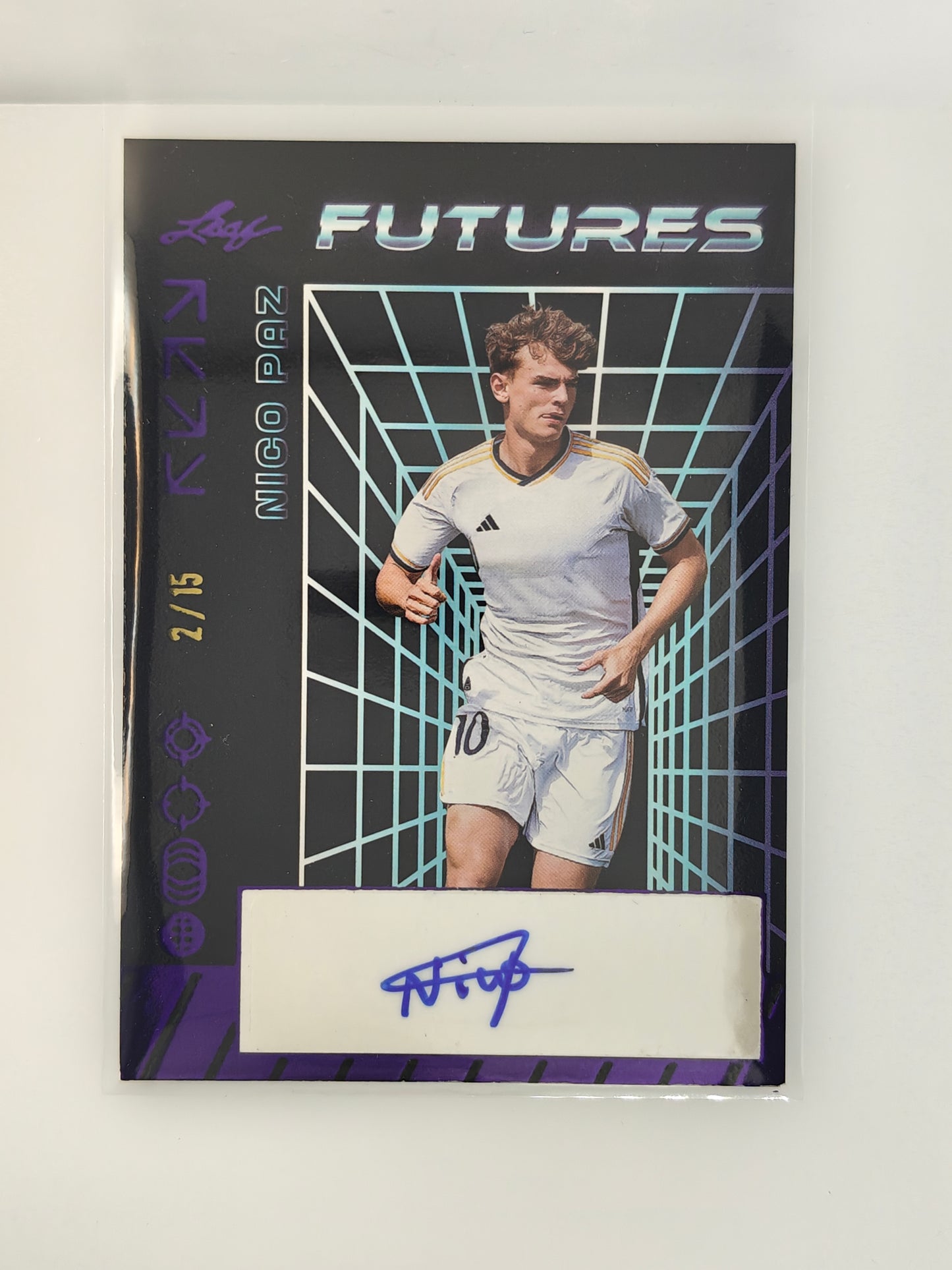 Nico Paz auto /15 - Leaf Futures
