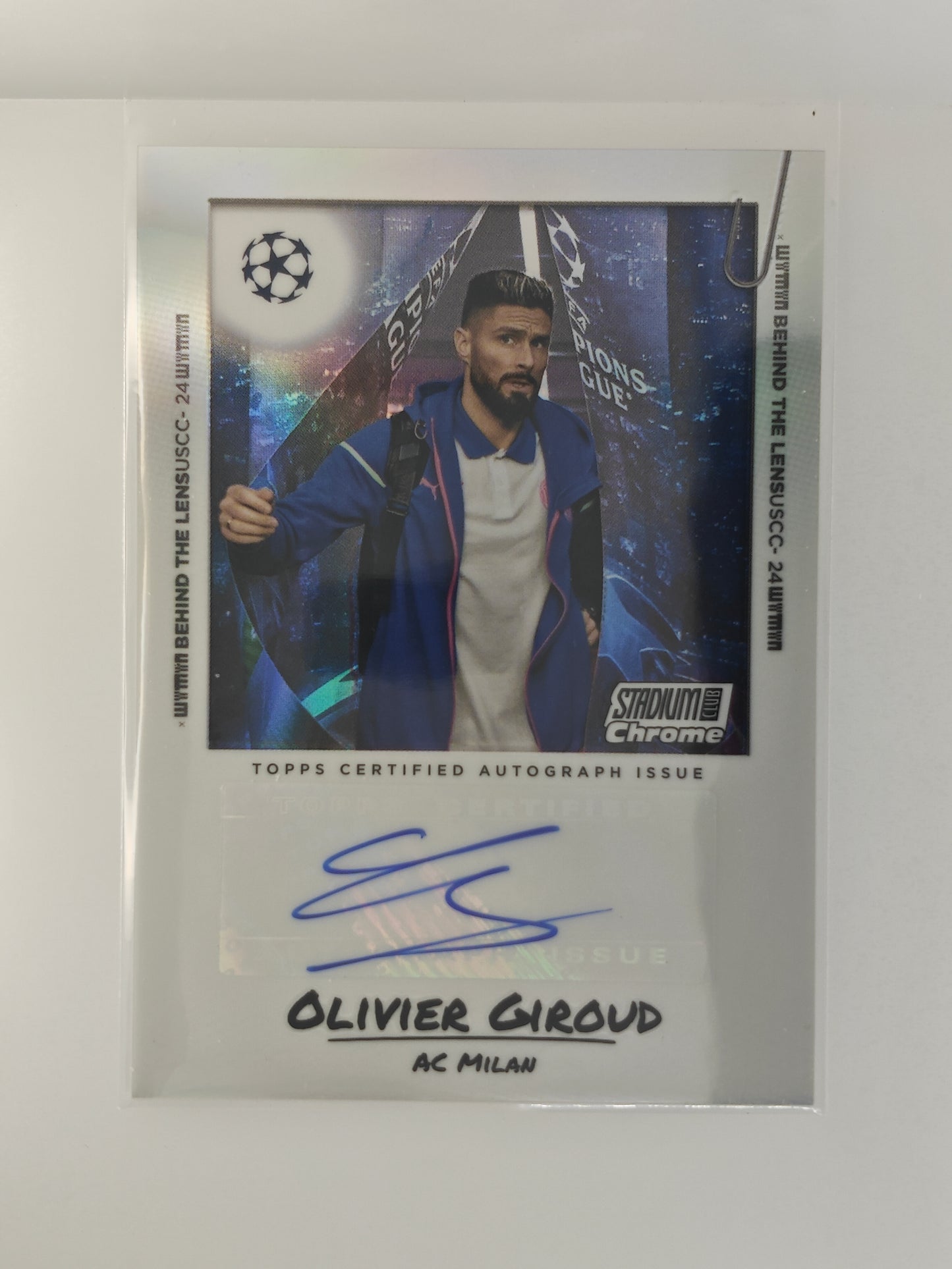 Olivier Giroud auto behind the lens Topps Stadium Chrome 23/24