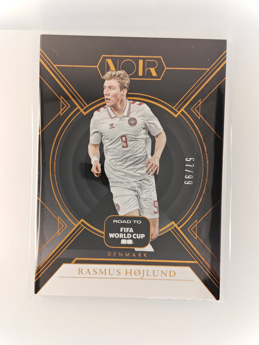 Rasmus Højlund 57/99 - Panini Noir World Cup 25/26