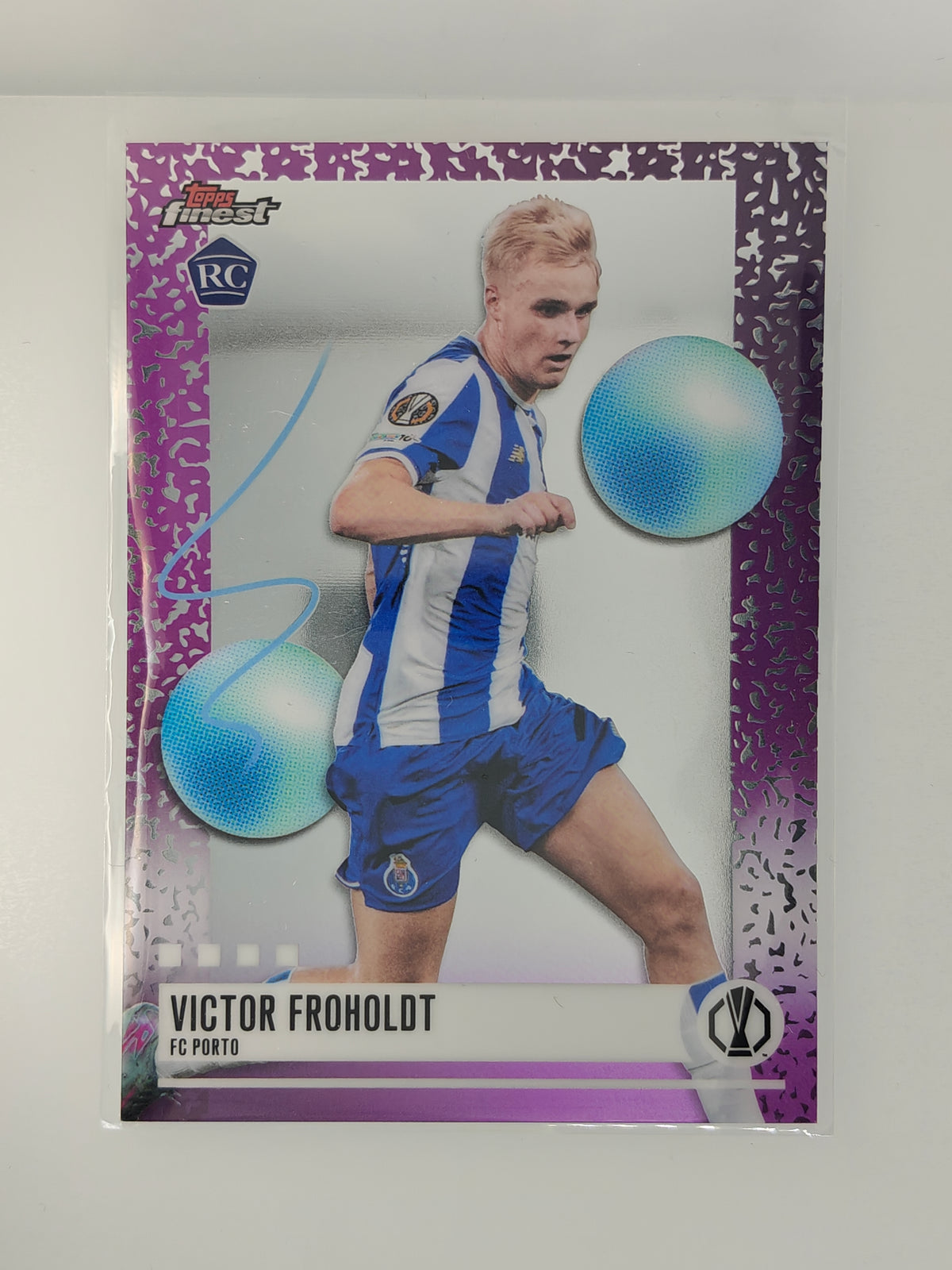 Victor Froholdt RC Uncommon - Topps Finest 25/26