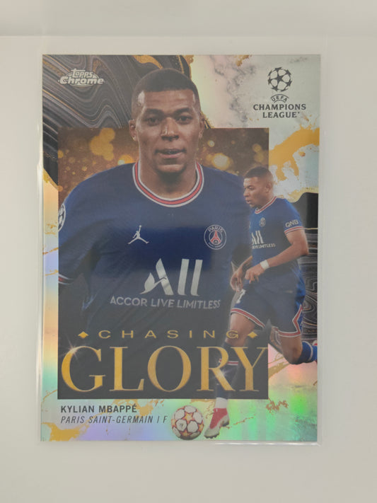 Kylian Mbappe chasing glory - Topps Chrome 21/22
