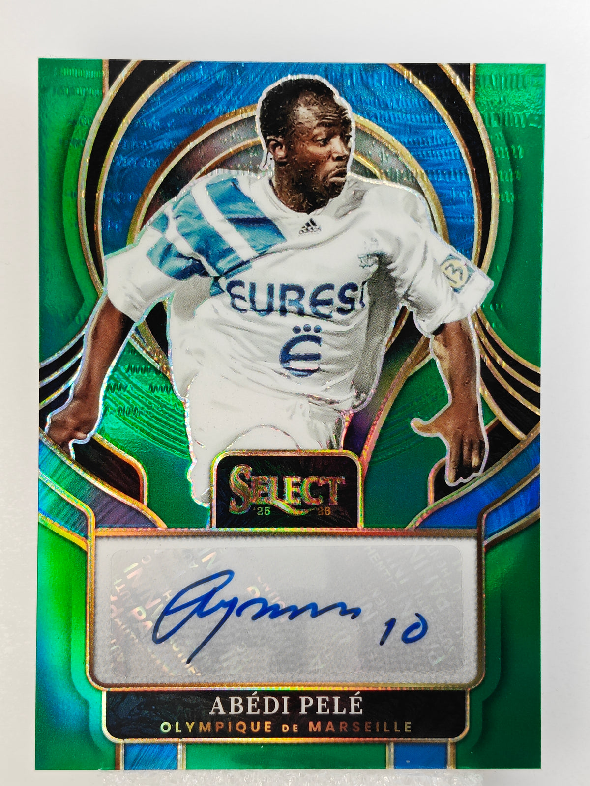 Abedi Pele auto /3 (Read) - Panini Select Ligue 1 25/26